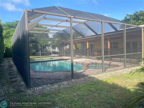 18250 SW 88th Place Palmetto Bay FL 33157