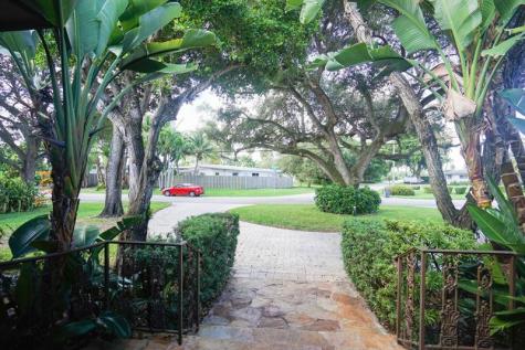 3150 Calle Largo Drive Hollywood FL 33021