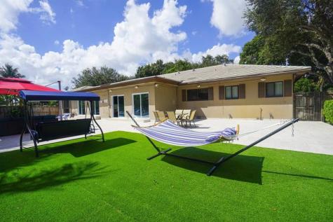 3150 Calle Largo Drive Hollywood FL 33021