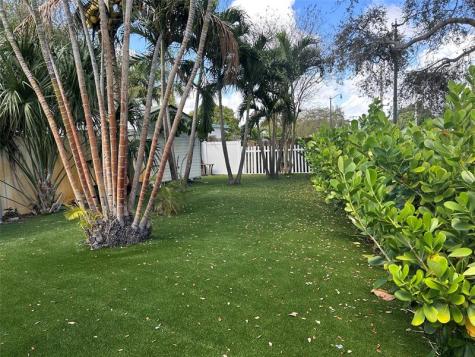1431 NE 40th Court Pompano Beach FL 33064