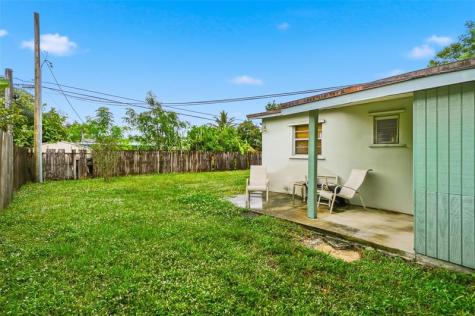 5711 SW 37th Court Davie FL 33314