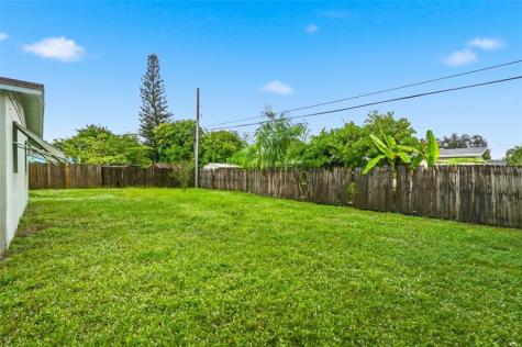 5711 SW 37th Court Davie FL 33314