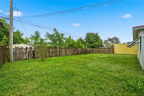 5711 SW 37th Court Davie FL 33314