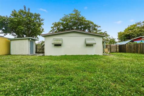 5711 SW 37th Court Davie FL 33314
