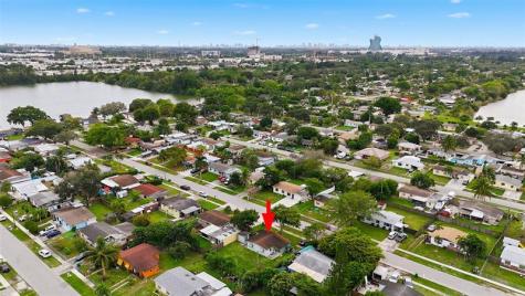 5711 SW 37th Court Davie FL 33314