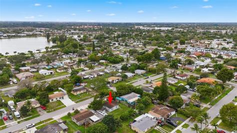 5711 SW 37th Court Davie FL 33314