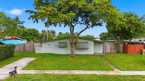 5711 SW 37th Court Davie FL 33314