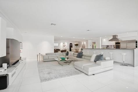 2540 Mercedes Drive Fort Lauderdale FL 33316