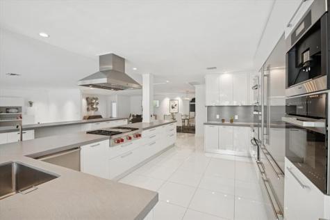 2540 Mercedes Drive Fort Lauderdale FL 33316