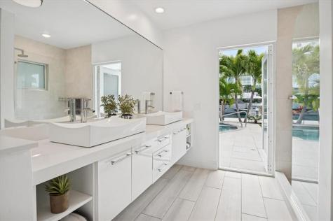 2540 Mercedes Drive Fort Lauderdale FL 33316
