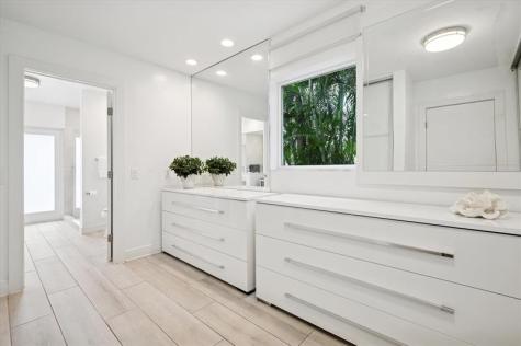 2540 Mercedes Drive Fort Lauderdale FL 33316
