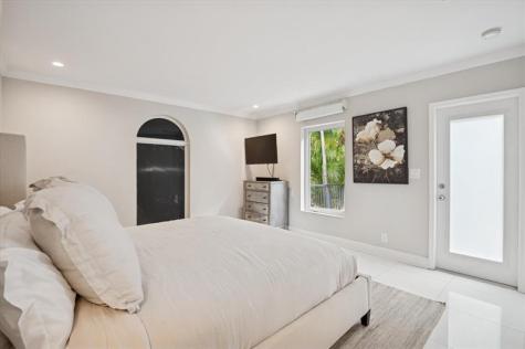 2540 Mercedes Drive Fort Lauderdale FL 33316