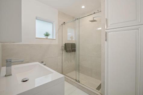 2540 Mercedes Drive Fort Lauderdale FL 33316