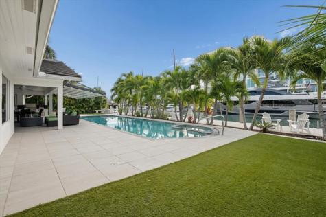 2540 Mercedes Drive Fort Lauderdale FL 33316