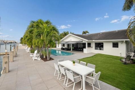 2540 Mercedes Drive Fort Lauderdale FL 33316