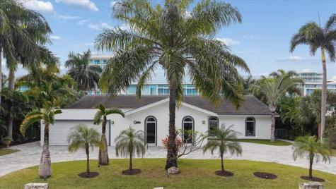2540 Mercedes Drive Fort Lauderdale FL 33316