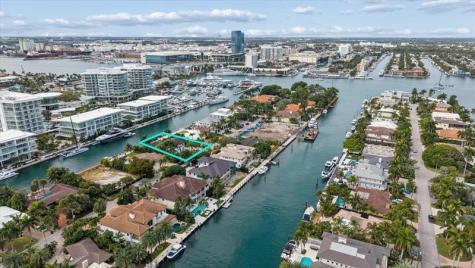 2540 Mercedes Drive Fort Lauderdale FL 33316