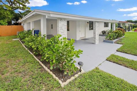 699 NE 40th Street Oakland Park FL 33334