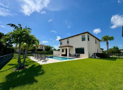1114 Brinely Place Royal Palm Beach FL 33411