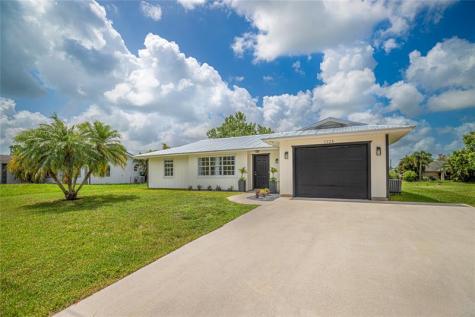 1226 SW Emerald Avenue Port St Lucie FL 34953