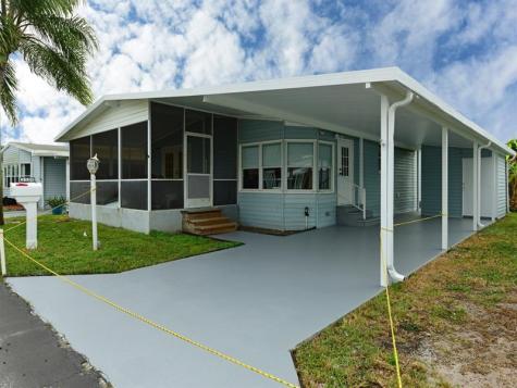 3389 Lake Overlook Place Lake Worth FL 33462