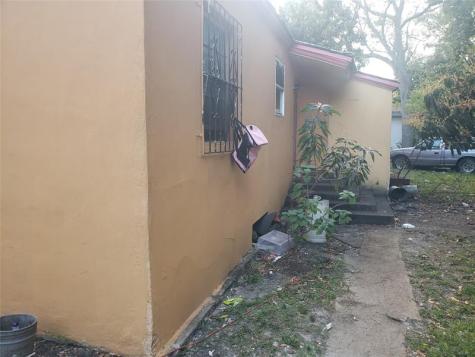 6400 NW Miami Place Miami FL 33150