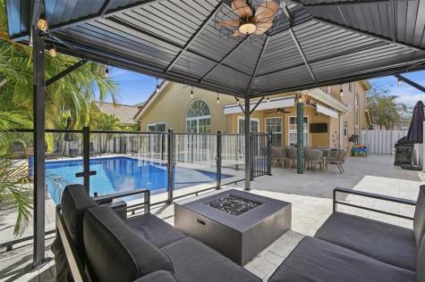 10311 Lima Street Cooper City FL 33026