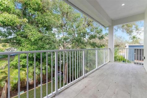 1121 SW 2 Court Fort Lauderdale FL 33312