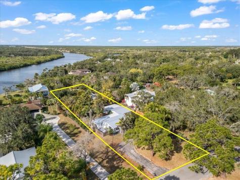 9670 Mockingbird Micco FL 32976