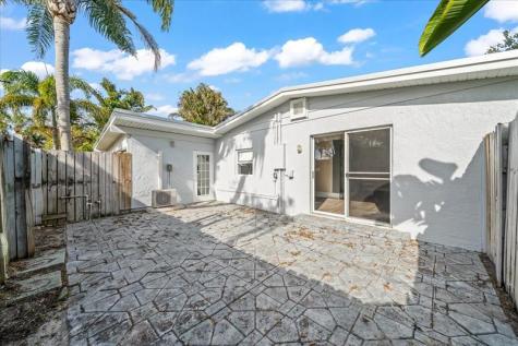 9670 Mockingbird Micco FL 32976