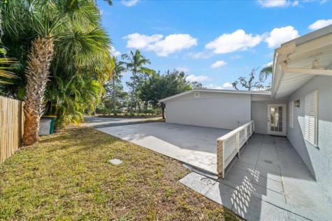 9670 Mockingbird Micco FL 32976