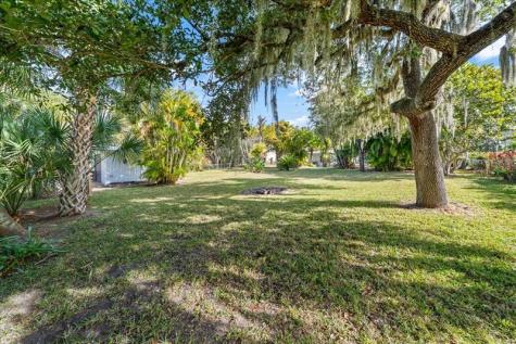 9670 Mockingbird Micco FL 32976