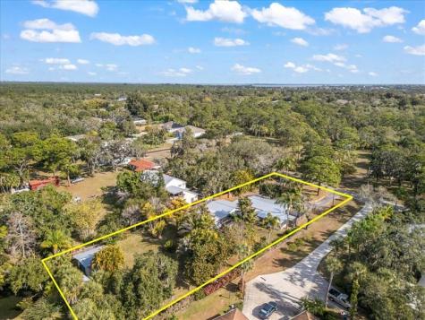 9670 Mockingbird Micco FL 32976