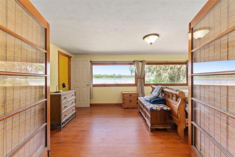 140 Morris Lake Drive Hawthorne FL 32640