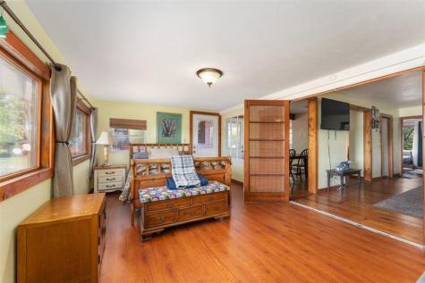 140 Morris Lake Drive Hawthorne FL 32640