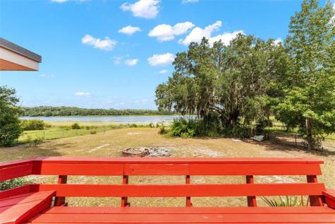 140 Morris Lake Drive Hawthorne FL 32640