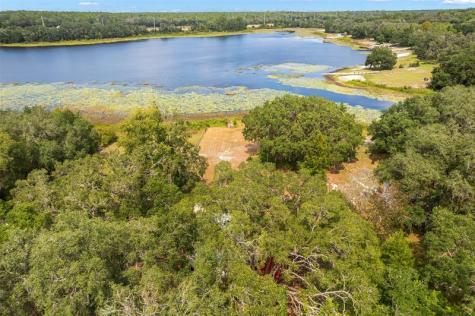 140 Morris Lake Drive Hawthorne FL 32640