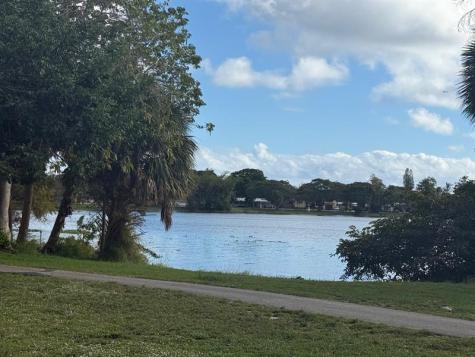 920 Wright Drive Lake Worth Beach FL 33461