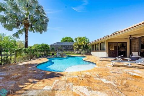 10278 Boca Woods Lane Boca Raton FL 33428