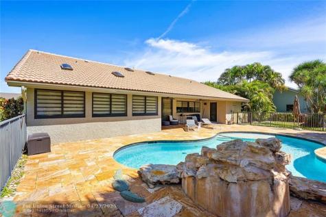 10278 Boca Woods Lane Boca Raton FL 33428