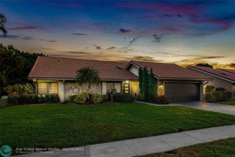 10278 Boca Woods Lane Boca Raton FL 33428