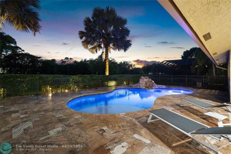 10278 Boca Woods Lane Boca Raton FL 33428