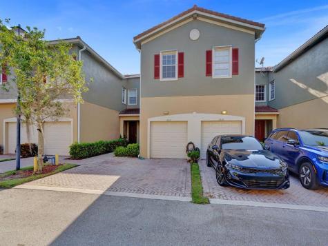 5810 Hampton Hills Boulevard Tamarac FL 33321