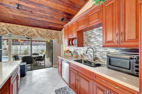 5230 NW 73rd Way Lauderhill FL 33319