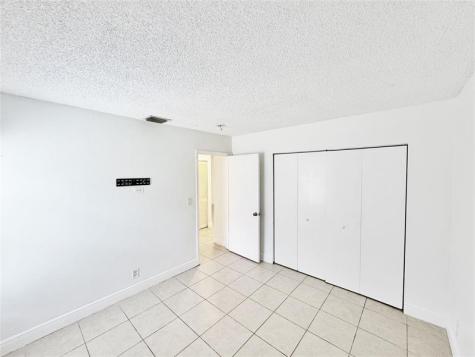 1136 NW 5th Court Fort Lauderdale FL 33311
