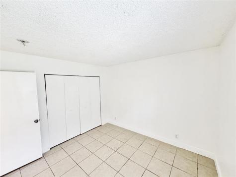 1136 NW 5th Court Fort Lauderdale FL 33311