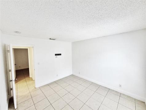 1136 NW 5th Court Fort Lauderdale FL 33311