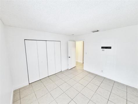 1136 NW 5th Court Fort Lauderdale FL 33311