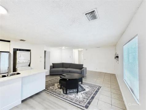 1136 NW 5th Court Fort Lauderdale FL 33311