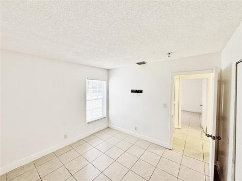 1136 NW 5th Court Fort Lauderdale FL 33311